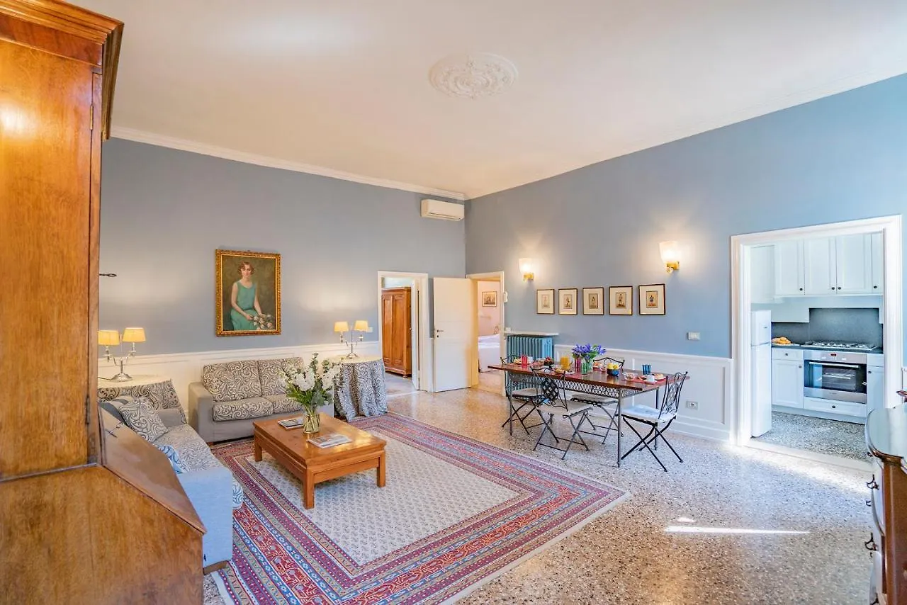Ca' Grassi 1 Venetian Apartment