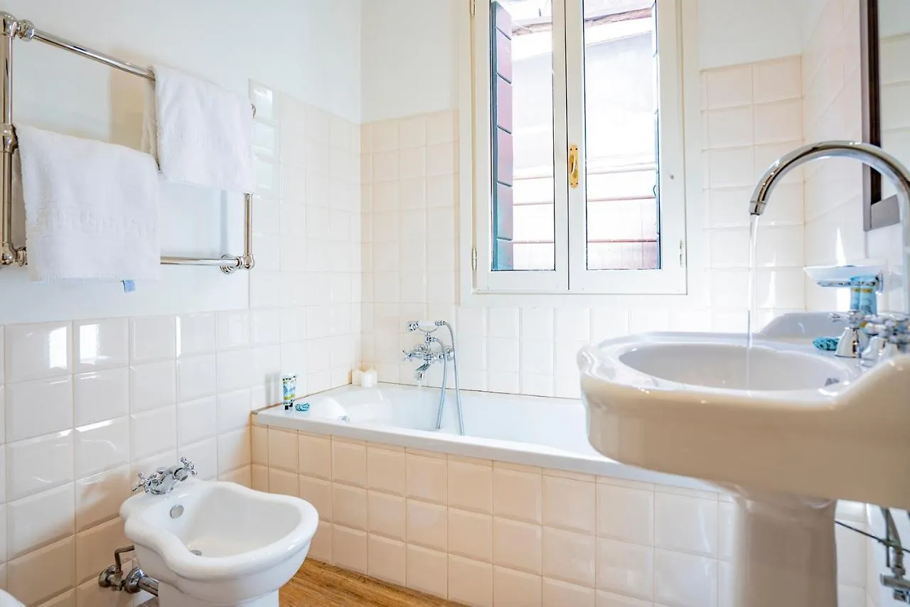 Ca' Grassi 1 Venetian Apartment Italy